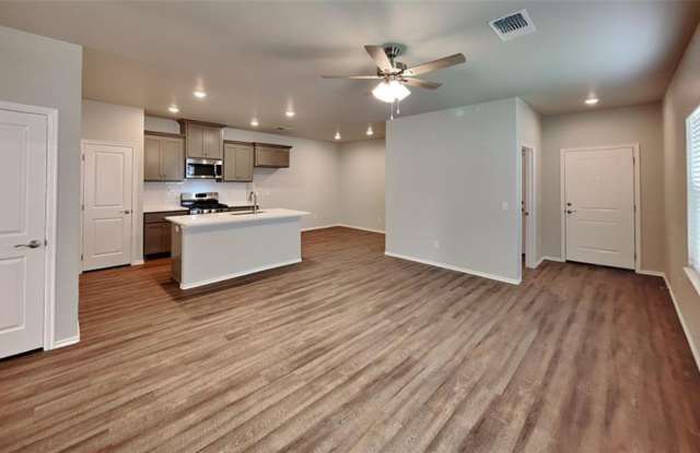 Luxury 3 Bedroom 2 Bathroom Townhome in Piedmont Schools- Neighborhood Park and Basketball Court Gallery 3