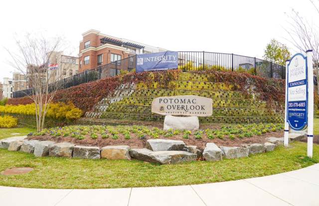 503 OVERLOOK PARK DRIVE Gallery 2