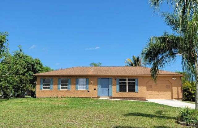 311 SW Virden Court photos photos