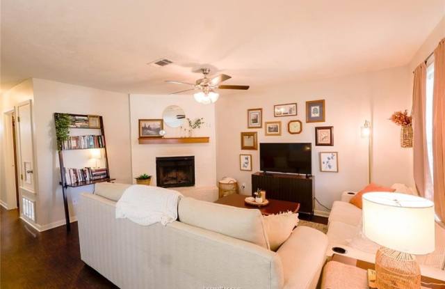 617 San Benito Court Gallery 3