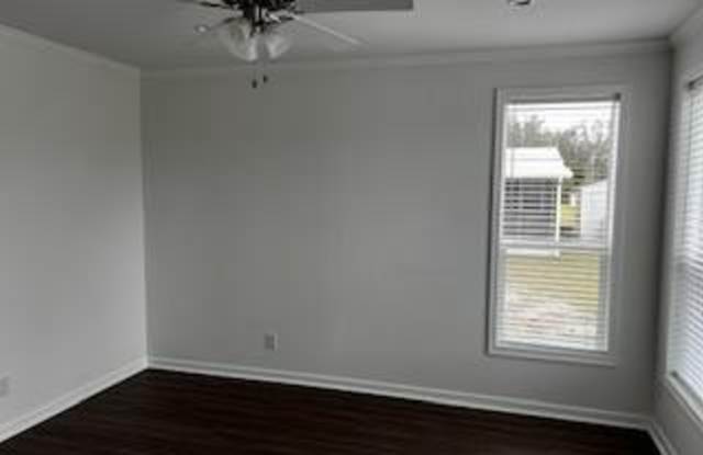 1615 Voyager Drive Gallery 4