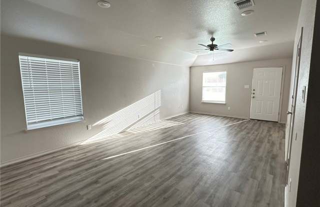 2424 Fm 1113 Gallery 2