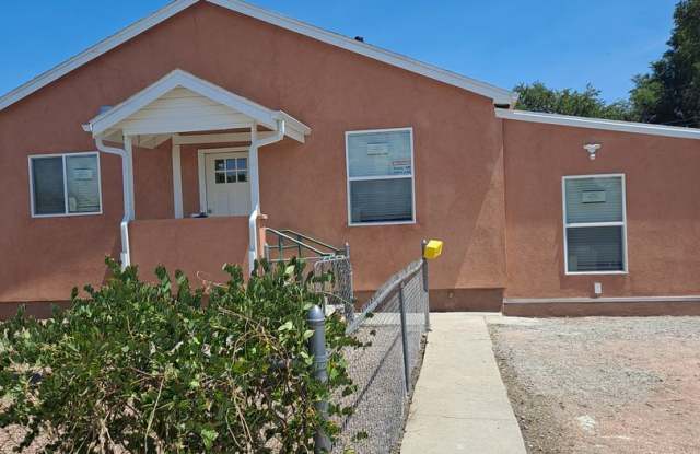 ALL PROSPECTIVE TENANTS MUST SUBMIT A $58 NON-REFUNDABLE APPLICATION FEE PER APPLICANT ONLINE AND BE PRE-QUALIFIED PRIOR TO ANY SHOWINGS photos photos
