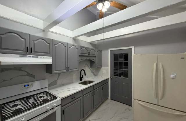 144 WASHINGTON Street unit: C photos photos