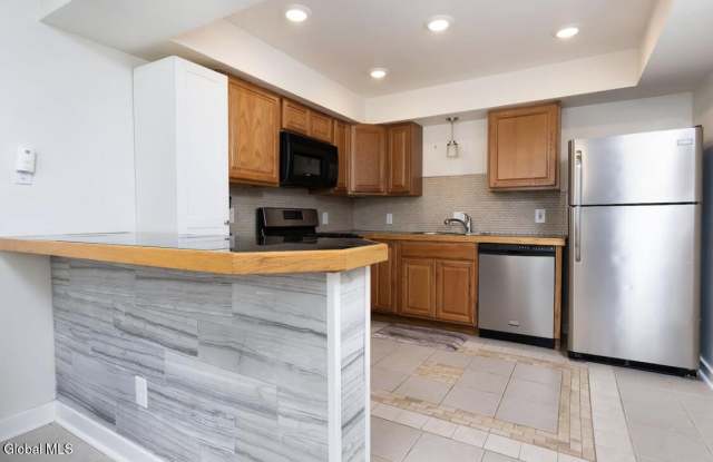 67 Columbia Street - 67 Columbia Street, Cohoes, NY 12047