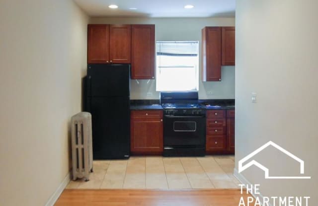 3918 North Pine Grove Ave. photos photos