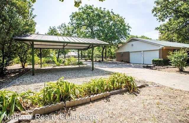 1208 Hillview Drive Gallery 4
