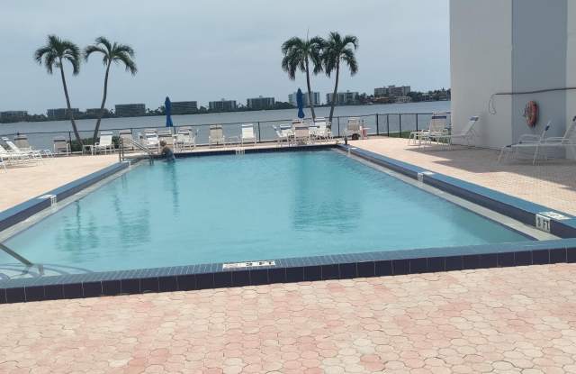 1516 S Lakeside Drive unit: 218 photos photos