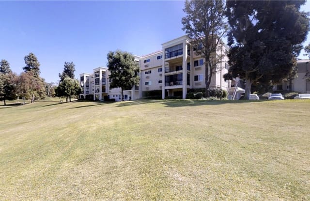 5511 Paseo Del Lago W - 5511 Paseo Del Lago West, Laguna Woods, CA 92637