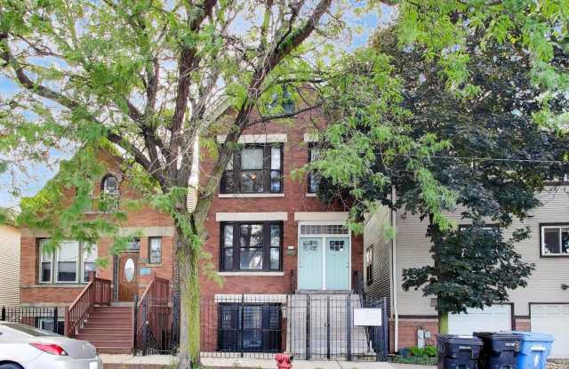 1532 N Greenview Avenue photos photos