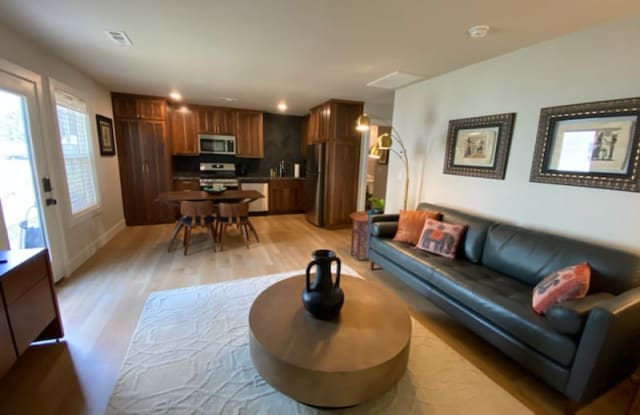 417 Southeast 10th Street - 417 Southeast 10th Street, Bentonville, AR 72712
