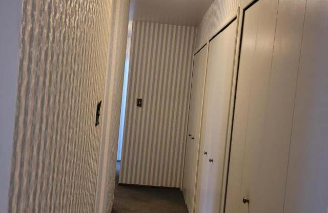30224 Southfield Road Gallery 2