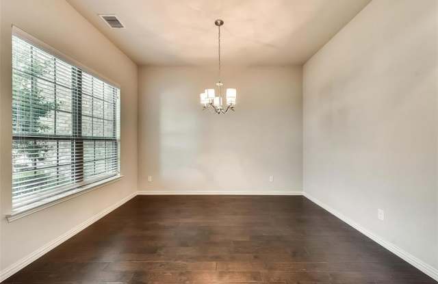 245 E Spring Valley Road Gallery 3