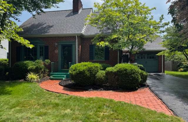 Brick Cape Cod in Upper Arlington School District photos photos
