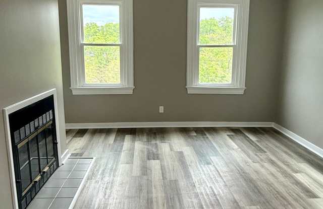 3 bedroom apartment by UC campus! photos photos