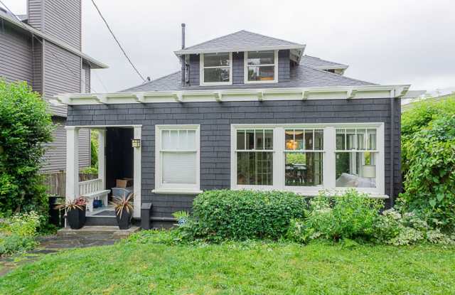 4bd/2.5ba Seattle Home photos photos