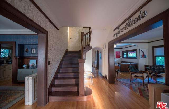 1808 BUCKINGHAM Road Gallery 3