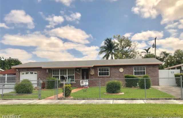 10891 SW 69th Dr # 10891 Gallery 2