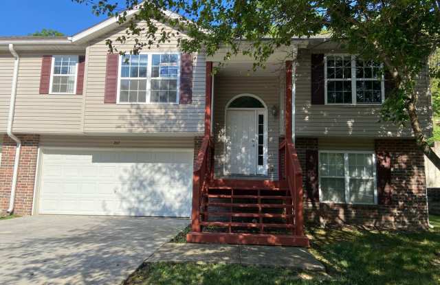 Patio Home in Heatherbrooke - 207 Van Buren Road, Branson, MO 65616 Patio Home in Heatherbrooke - 207 Van Buren Road, Branson, MO 65616