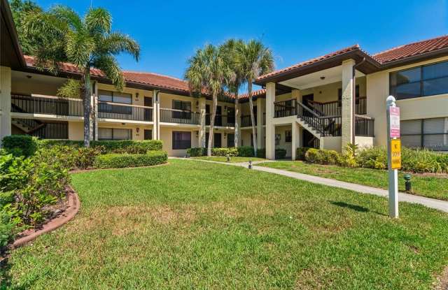 305 HAMMOCK PINE BOULEVARD photos photos