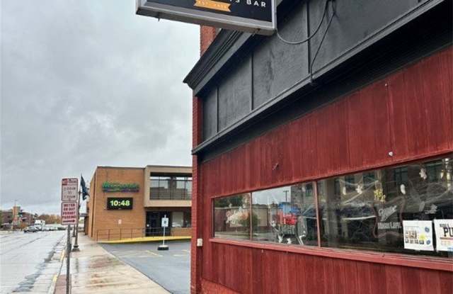 516 S Broadway Street photos photos