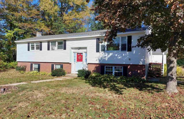 6 Woodland Court - 6 Woodland Court, Marlborough, NH 03455