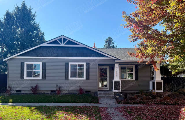 Single Level 3 BR Charmer in SE Bend with Fully Fenced Yard Gallery 1