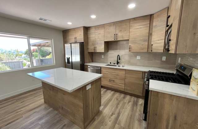 Large 6 bed 3 bath House on East Falls! Completely Renovated (2025) photos photos