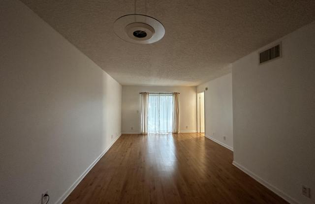 21904 Lake Forest Circle Gallery 3