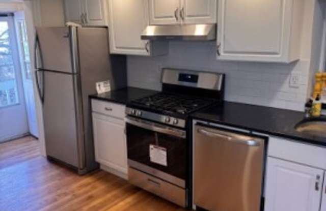 Incredible 3.5 Bedroom Apartment in East Cambridge - 7/1 photos photos