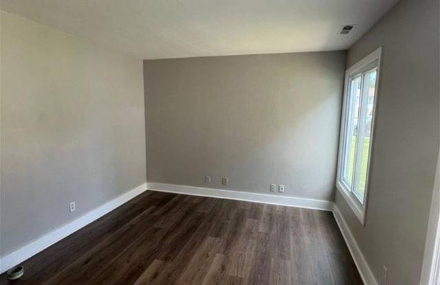 3406 Bruin Drive Gallery 2