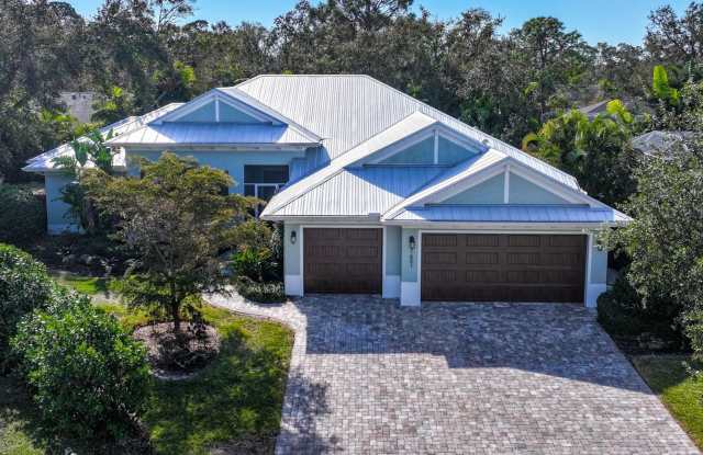 LUXURY SUMMER RENTAL RETREAT photos photos
