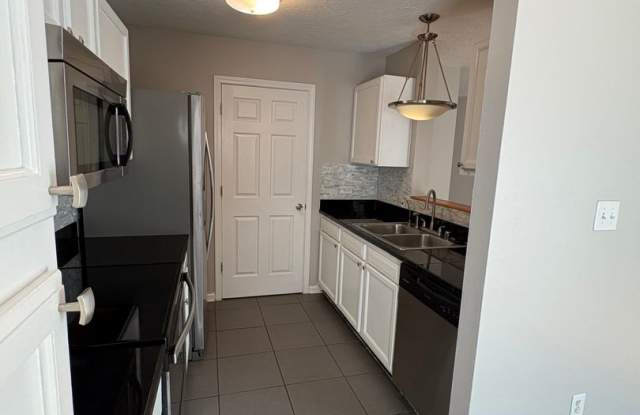 Stunning 3 Bedroom Single Family Home Gallery 3