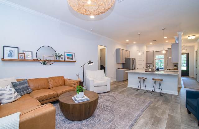13723 Hidden Oaks Ln Gallery 3