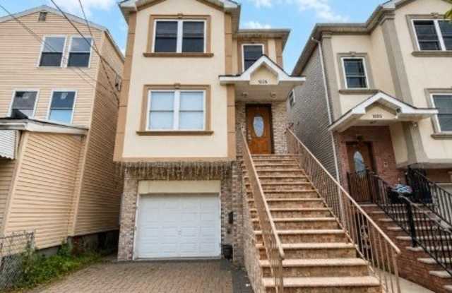 1028 Bond St - 1028 Bond Street, Elizabeth, NJ 07201