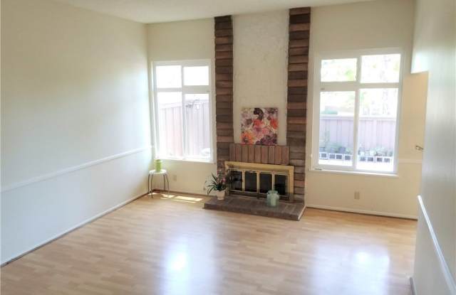 2504 Monterey Place Gallery 4