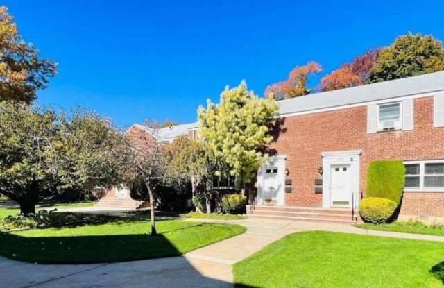 261-45 Langston Avenue unit: 2 - 261-45 Langston Avenue, Queens, NY 11004