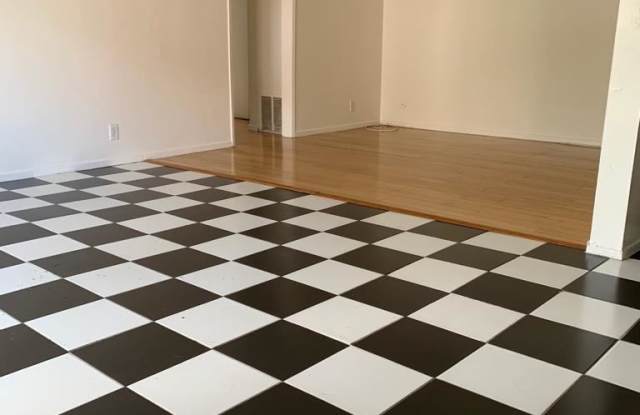 723 N Gramercy Pl - 723 N Gramercy Pl, Los Angeles, CA 90038