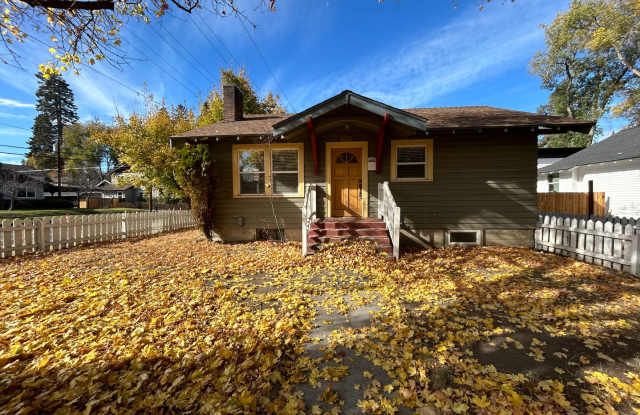 $500 Off 1st Months Rent!!!! Charming Downtown Bend Home! 1603 NW 2nd St. - 1603 Northwest 2nd Street, Bend, OR 97703