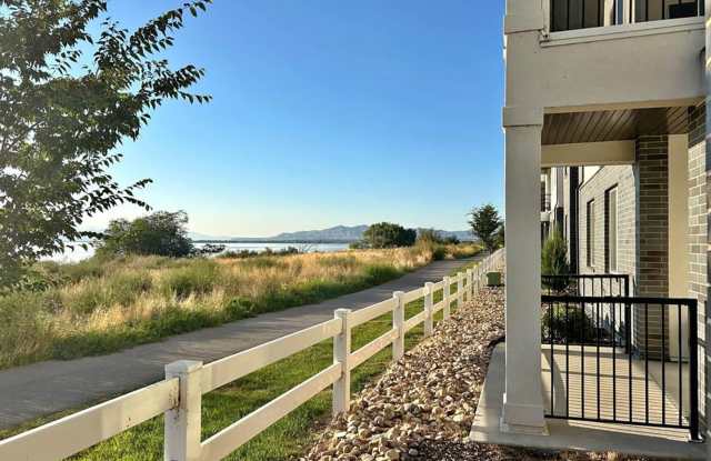 675 N 380 W photos photos