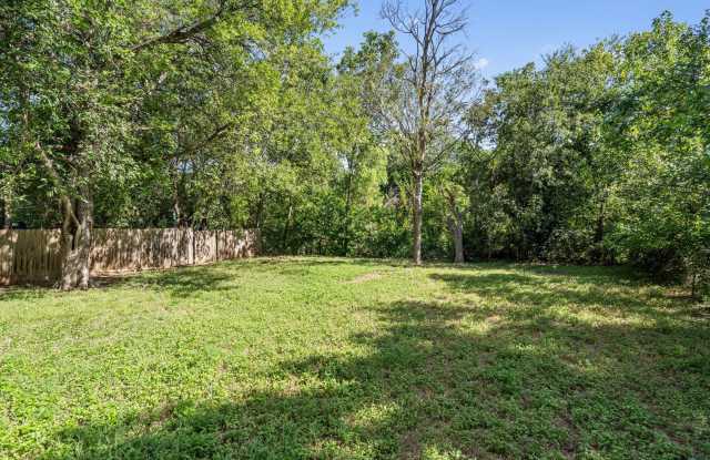 5501 Spring Meadow Road, Unit B, Austin, TX 78744 Gallery 3