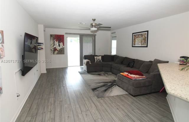 5424 Fantasy Dr Gallery 4