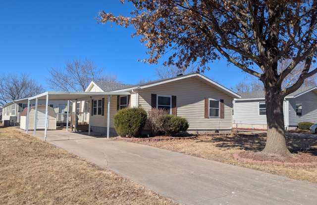 121 Polopony Court photos photos