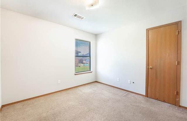 3 Bed 2 Bath Rogers photos photos