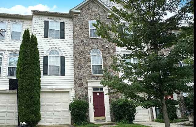 Lovely 3 BR/2.5 BA Townhome in Woodstock! photos photos