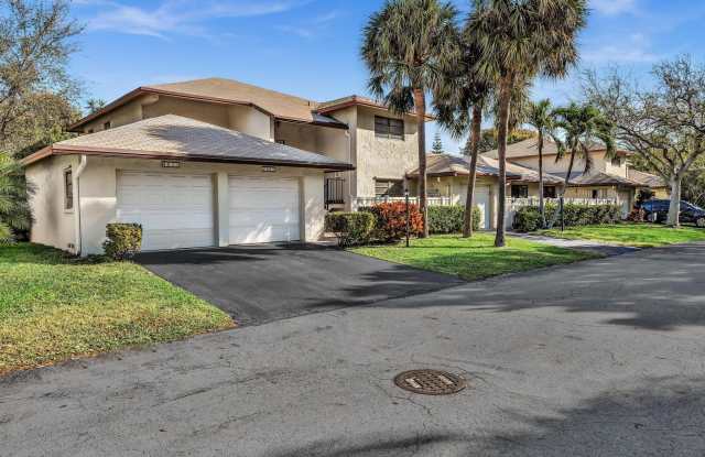 1779 NE 40th Place photos photos