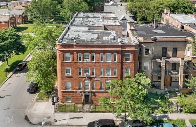 5732 W Washington Gallery 3
