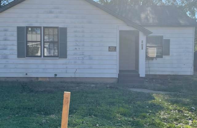 108 East Cedar Avenue photos photos