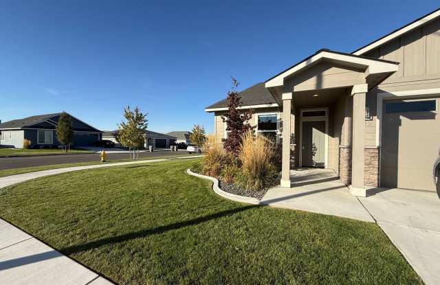 Gorgeous Richland Home Near Country Mercantile Gallery 3