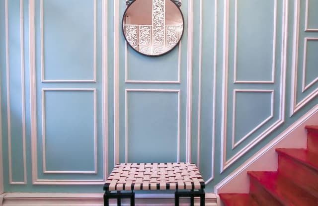 1382 WOODSIDE DRIVE Gallery 4
